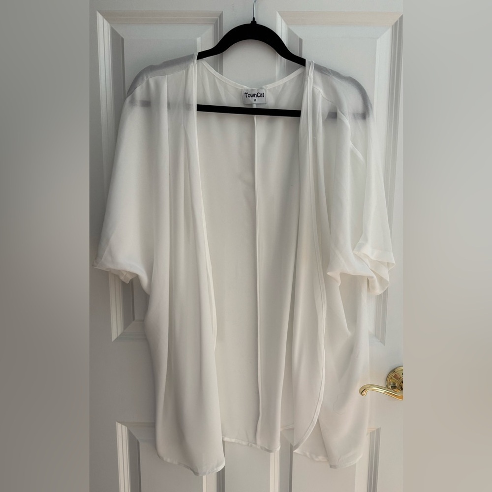 Tomcat Sheer White Kimono Cardigan Size Medium – Excellent Pre‑Loved Condition